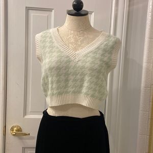 GREEN GINGHAM VEST